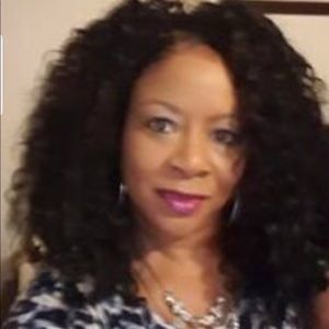 Meet your Posher, Clarissa